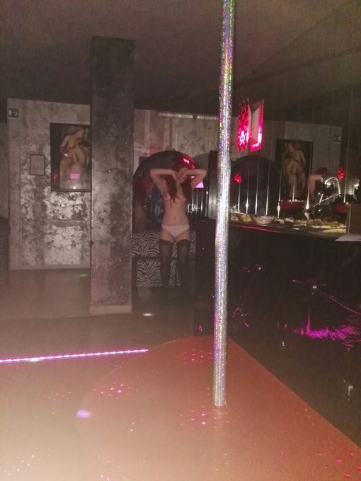 Al obidis https://t.co/Q5m9Q8vgDI<a href="/tag/feet"class="tags"><span>#feet</span></a><a href="/tag/camgirls"class="tags"><span>#camgirls</span></a><a href="/tag/venerdi"class="tags"><span>#venerdi</span></a>