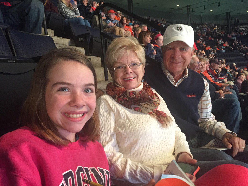 macylenox's tweet photo. Let's go Hoos!! Beat BC! #gohoos #Wahoowa https://t.co/y7yfK24RO9