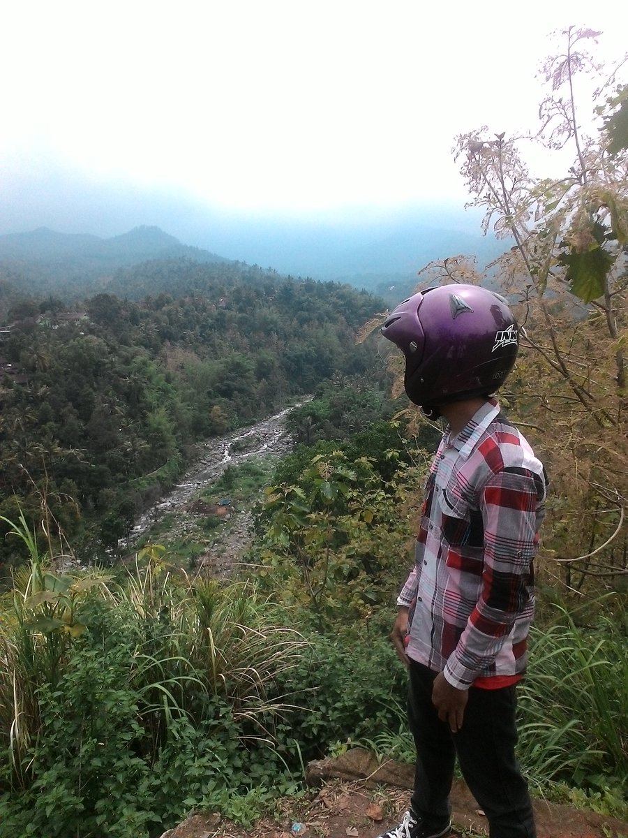 JimmiDandi's tweet photo. Gunung wilis #PixelMasterCompetition #ZenTalkID #Auto https://t.co/V7lOR6b5IJ