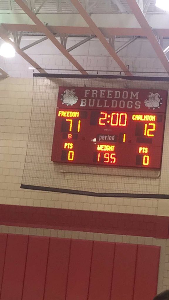 FHSDAWGPOUND's tweet photo. First match = 🔋✔️ https://t.co/z7OB5DRoT6