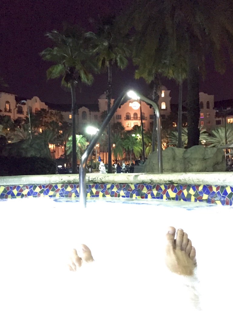 SebaH1978's tweet photo. Esto es vida !! 😎🍻 https://t.co/dxjcYG682O