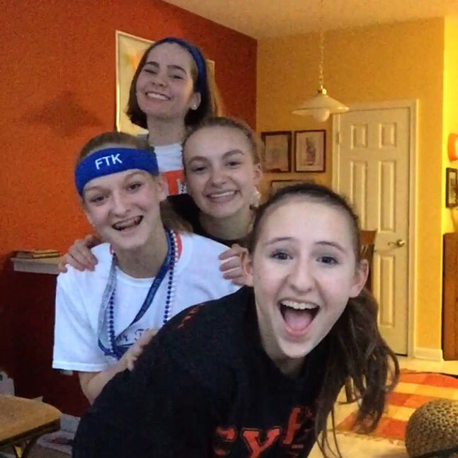 gmarcella13's tweet photo. Why I THON π #minithon2k16 https://t.co/dW8gk7XC4W