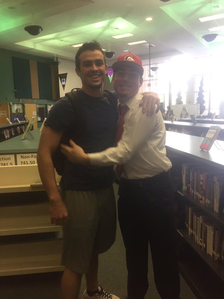 zacharylang32's tweet image. Congrats to my boys signing today! I was blessed to play with you guys and can't wait to see y'all ball #boys4life 🏈