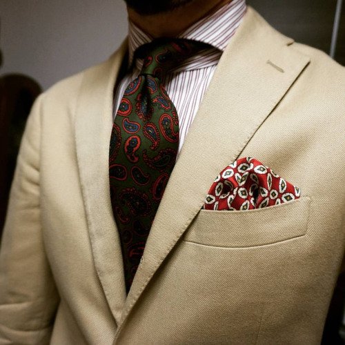 NOBLE CUSTOM CLOTHIER #Explicit #MrDerk #Warning ow.ly/XULsO