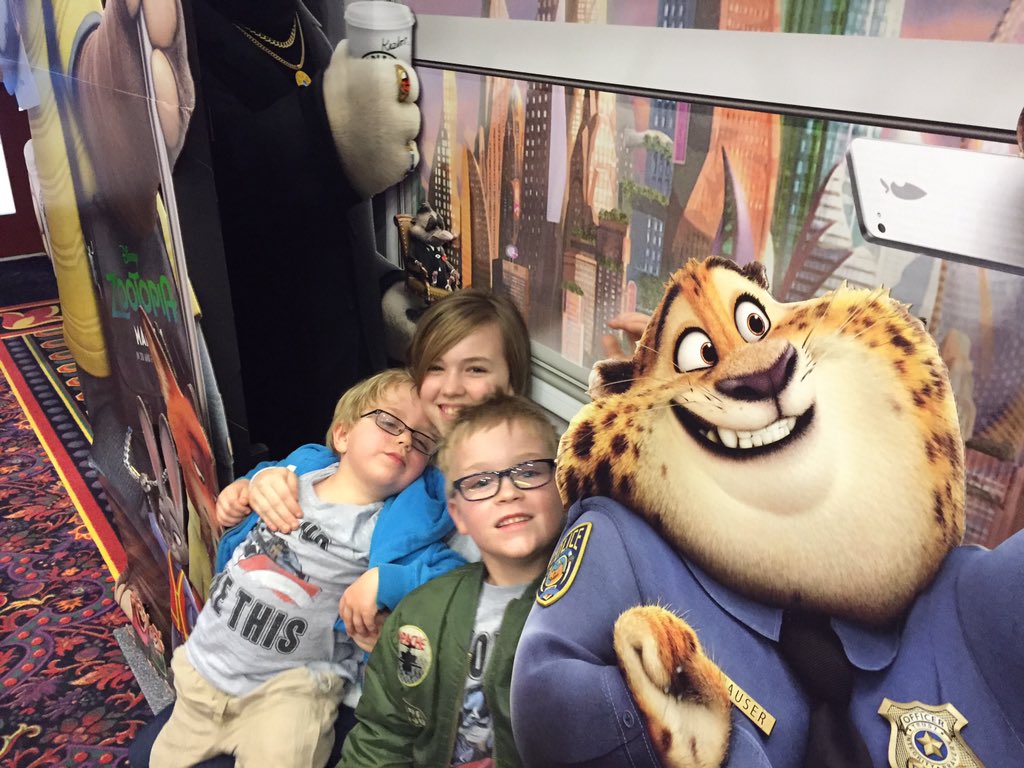 nicoledcarlson's tweet photo. #Zootopia https://t.co/EMu9ZhmXQ7