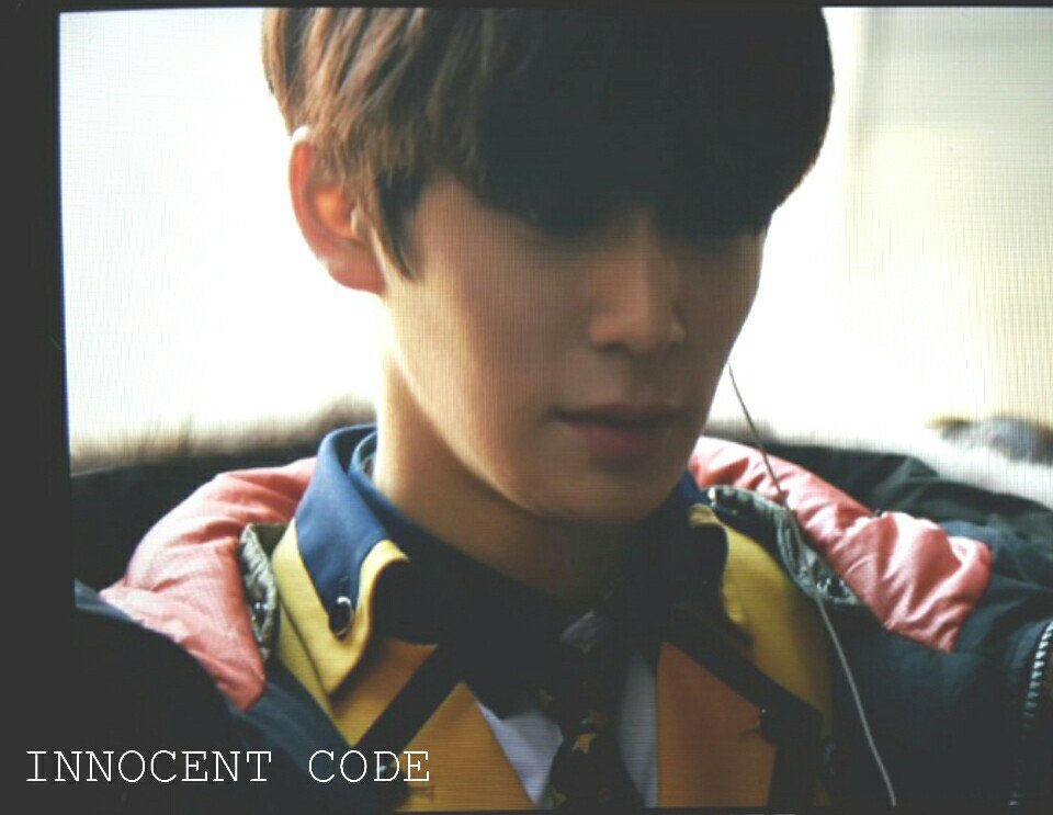 innocent_codeJH's tweet photo. 160204 #재현 #JAEHYUN 졸업식ㅠㅠㅠㅠ https://t.co/md89ouqNTV