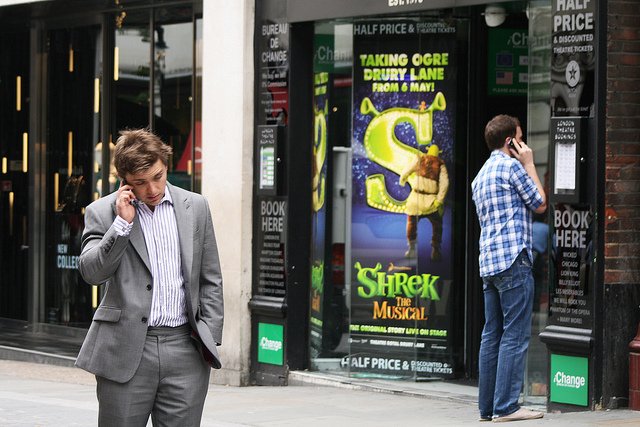 MindMagicAudio's tweet photo. How Many Londoners Use Phones While Walking? https://t.co/s2q2f1wQDN #mindovermusic https://t.co/YTXp1e0Yc5