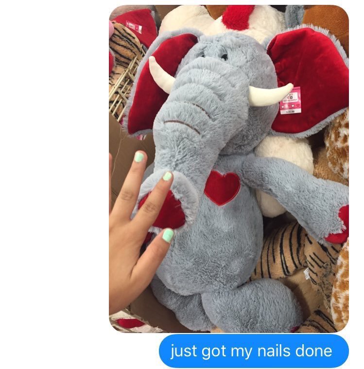 crazylifefacts_'s tweet image. Me dropping hints like...