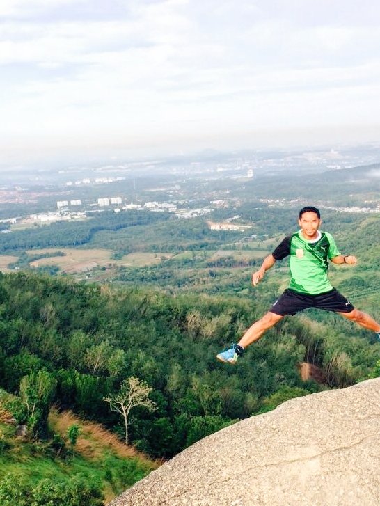 razrin16's tweet photo. Fly on the wind at Broga Hill.. https://t.co/q0pUc3voAX