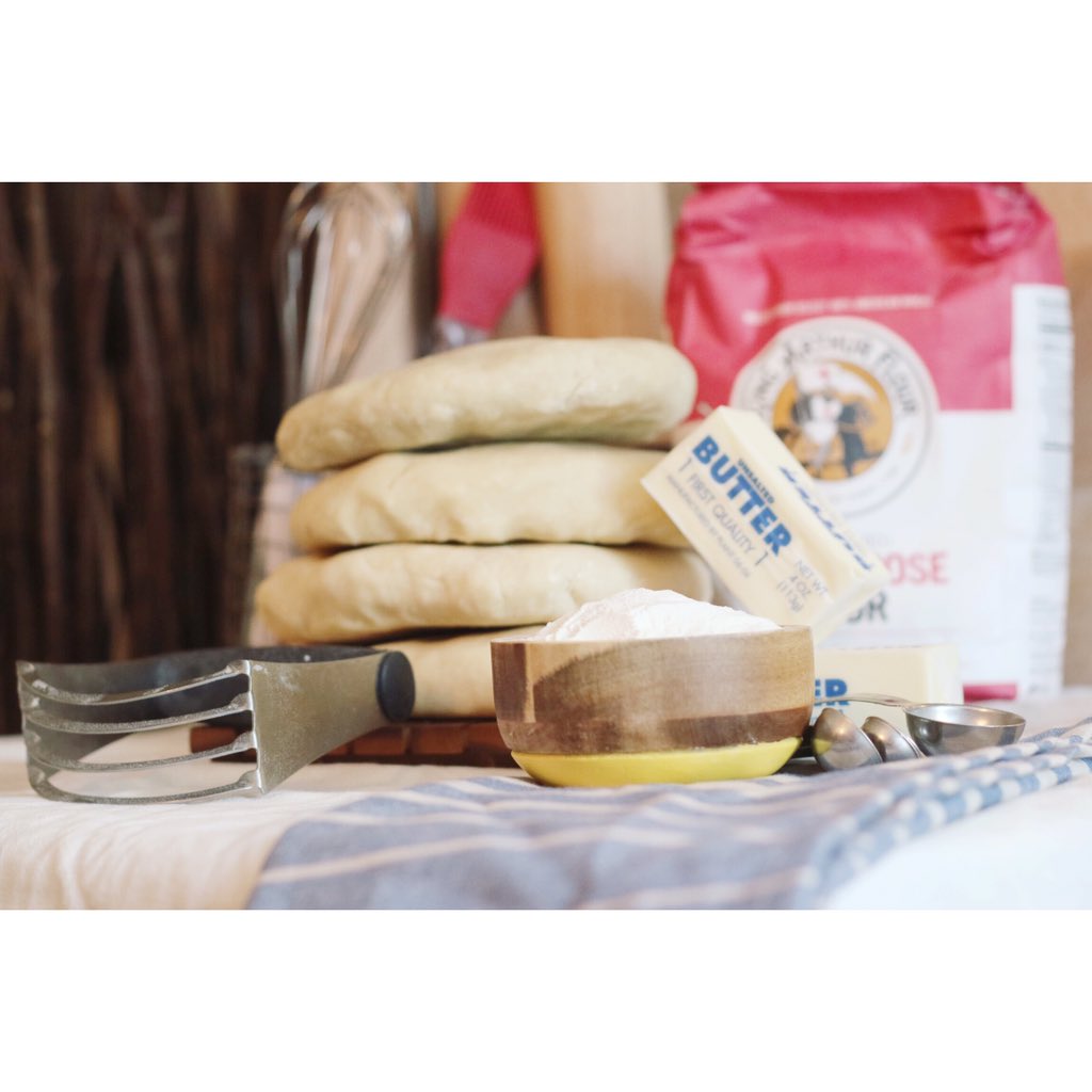 PopPieCoSD's tweet photo. Check out this stack of #dough 💵 #pieproduction #allbuttercrust #poppieco #sandiegofood #pie https://t.co/nujbyJe1y4