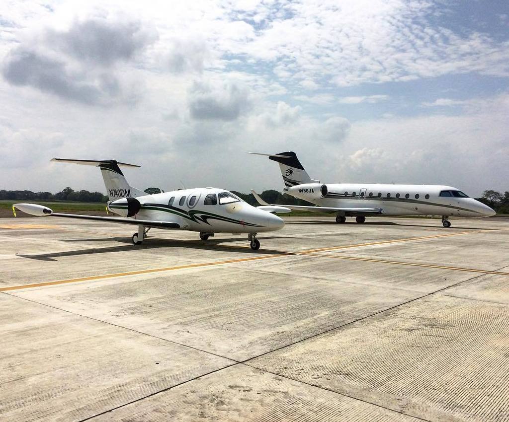 DeltaBravo33's tweet image. Instagram : by diaz1994 - Eclipse 500 &amp;amp; Gulfstream G280 in Monteria 🇨🇴 #ea50 #eclipsejet #eclipse500 #singlepilot #…