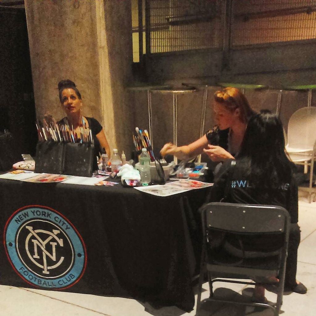 manhattanselfi's tweet photo. by anycfclife ...Face painting at the stadium #NYCFC #ourcity #NYC #Yankees #stadium #Bronx #love #Futbol #statenis… https://t.co/QD7E2JhIzs