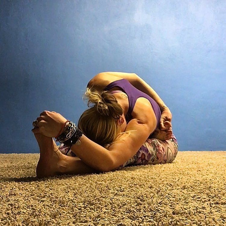 evolationyoga's tweet photo. #yoga #love Day 30: #30DYC final day😢 #HeadToKneeForwardBend thank you so much to the beau… https://t.co/CUFhvh42y9 https://t.co/hasYQEm7XN