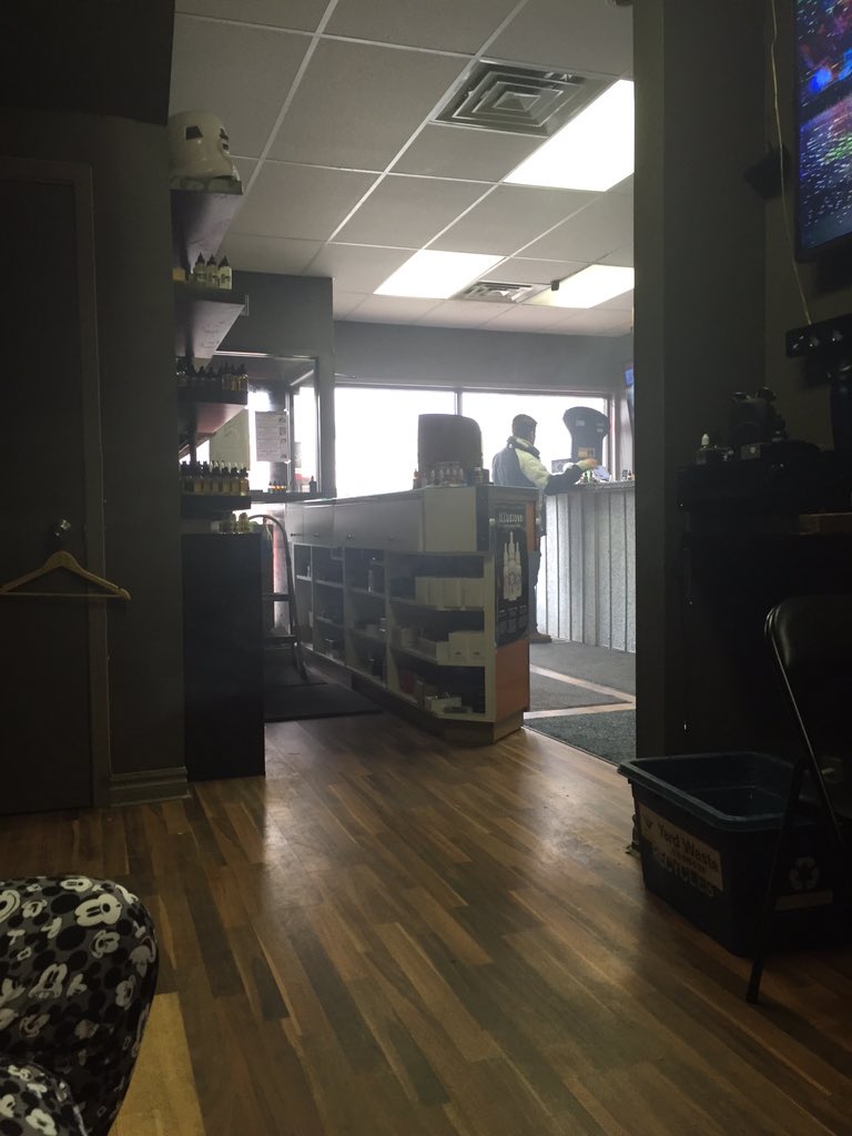mspotswood6's tweet photo. Visited Ponyboy Vapes today with Spoke TVs @CarlaBuela! Check out her story on E-cigs this week! https://t.co/IB6dEnhhdA