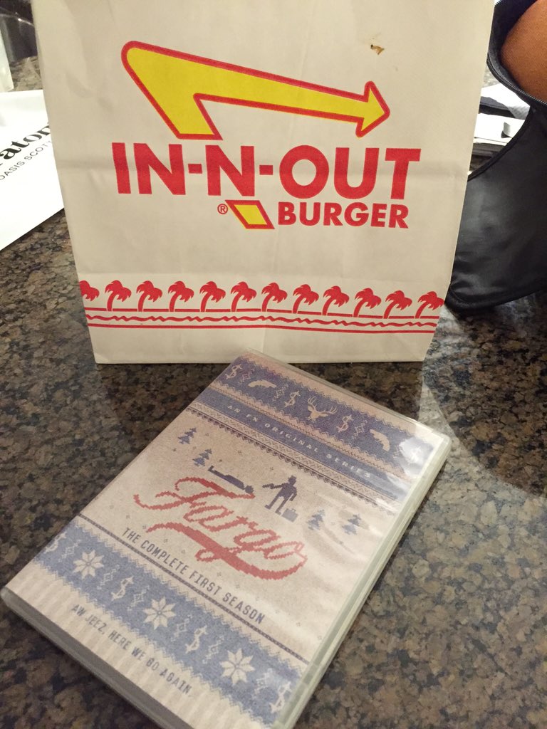 Krista_B_85's tweet photo. @riderpride89 getting wild tonight in Scottsdale. #addictedtoboth #animalstyle #lester https://t.co/hKxsgDlx6w