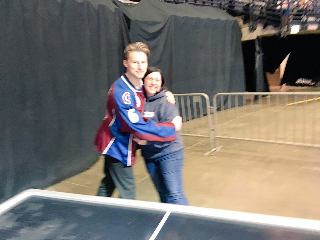 lvs2rdhrses's tweet photo. BEST night EVER! Thank you @6ErikJohnson for everything! #IScoredFirst ๐ lol! #Amazing #MyFav #MeetTheTeam https://t.co/g0y9nyuL9J