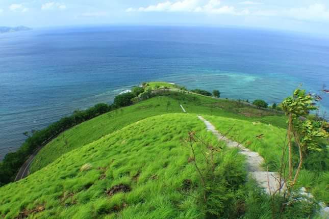 yrinpuss's tweet photo. Walau kesini sendirian tapi ini bisa membuat kita menikmati hidup #HeavenlyMaumereDay3 #5DaysBucketList @capamaumere https://t.co/bXnIdRsY0p
