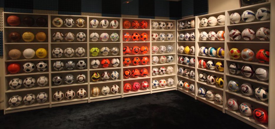 daanbrands's tweet photo. Ondertussen thuis bij Messi... @voetbalzonenl https://t.co/mVJbC0D4es