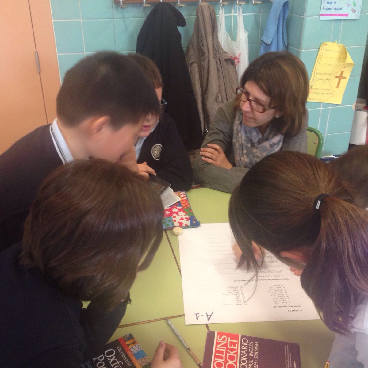 colVsalud's tweet photo. Iniciamos grupos interactivos y tertulias literarias dialógicas. Gracias mamás voluntarias!!!! https://t.co/FS90YY0RRe