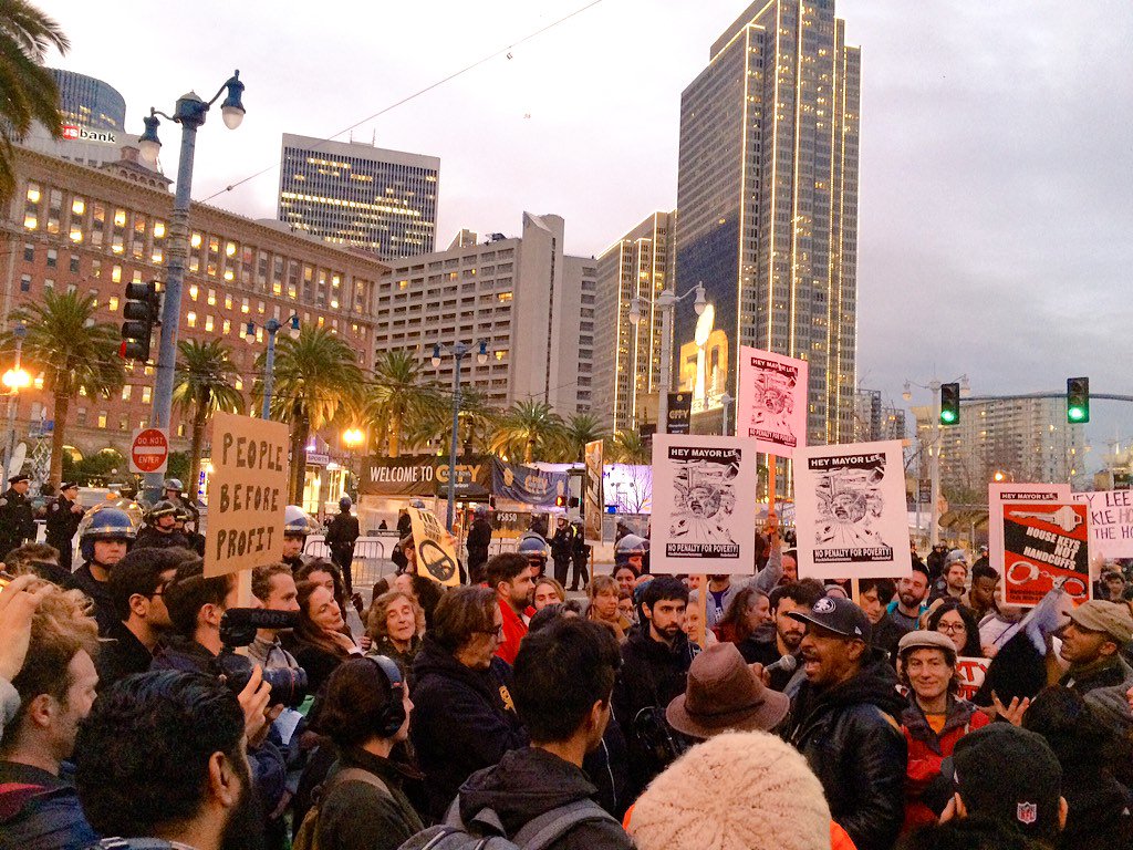 kaerenae's tweet photo. #SF showed up in a major way tonight for our community #SB50 #TackleHomelessness https://t.co/pm4QUkGWR7