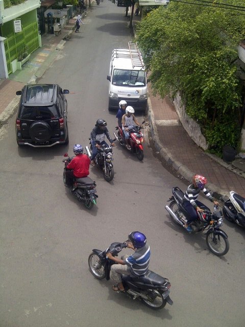 Pukul 11.45 lalu lintas jl.efendi kepanjen terpantau lancar #TrafficMalang <a href="/Edunewsfm/">EDUNEWS FM RADIO</a> <a href="/official_itv/">Indonesiatv</a> irma.bc7