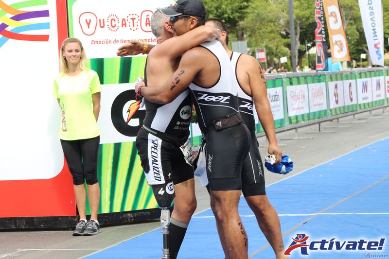 ActivateYuc's tweet photo. Ya puedes encontrar 500 fotos del #TriMerida en nuestra página https://t.co/CbpiCQbtXS #Gratuitas https://t.co/Pk9pJ7UtDh
