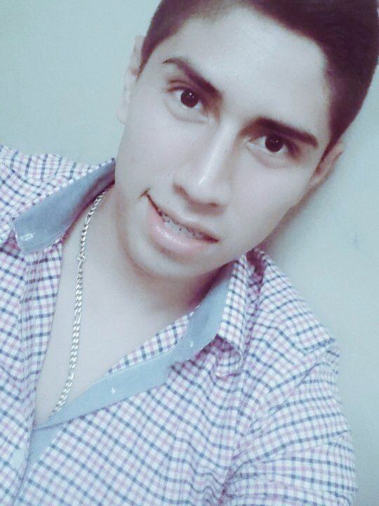 Maukell's tweet photo. 🎵 Mi nena ya tiene too' lo de Pandora
Le compre un traje de boutique ahora 
Conmigo de felicidad es que solo llora🎵 https://t.co/GHq1kGkLmC