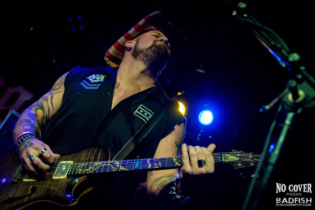 BADFISHphoto's tweet photo. More pics of @SavingAbel making noise! #savingable #badfishphotography #rocknroll #nocoverphx #nocovermagazine https://t.co/6yYQF61src