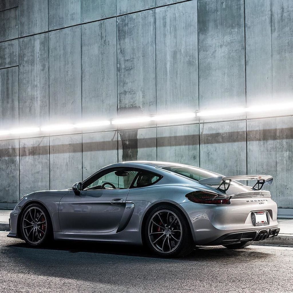 OnlyCarrera's tweet photo. GT Silver Porsche GT4 on a night prowl.
Stunning image by local photographer: @alanchanstudio .
#driveopolis #drive… https://t.co/h6YgIz1HT6