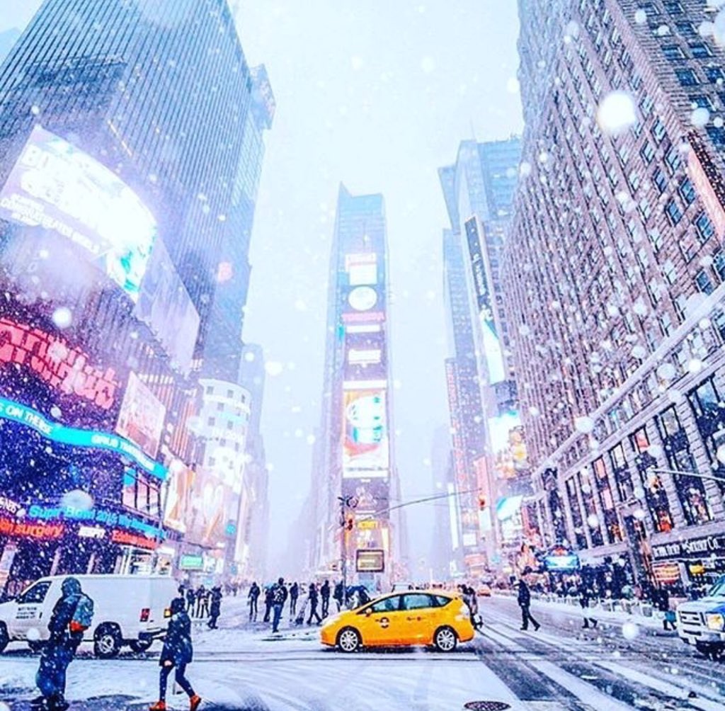 worldfitquote's tweet image. Greetings #NYC ! Hello #nytimessquare