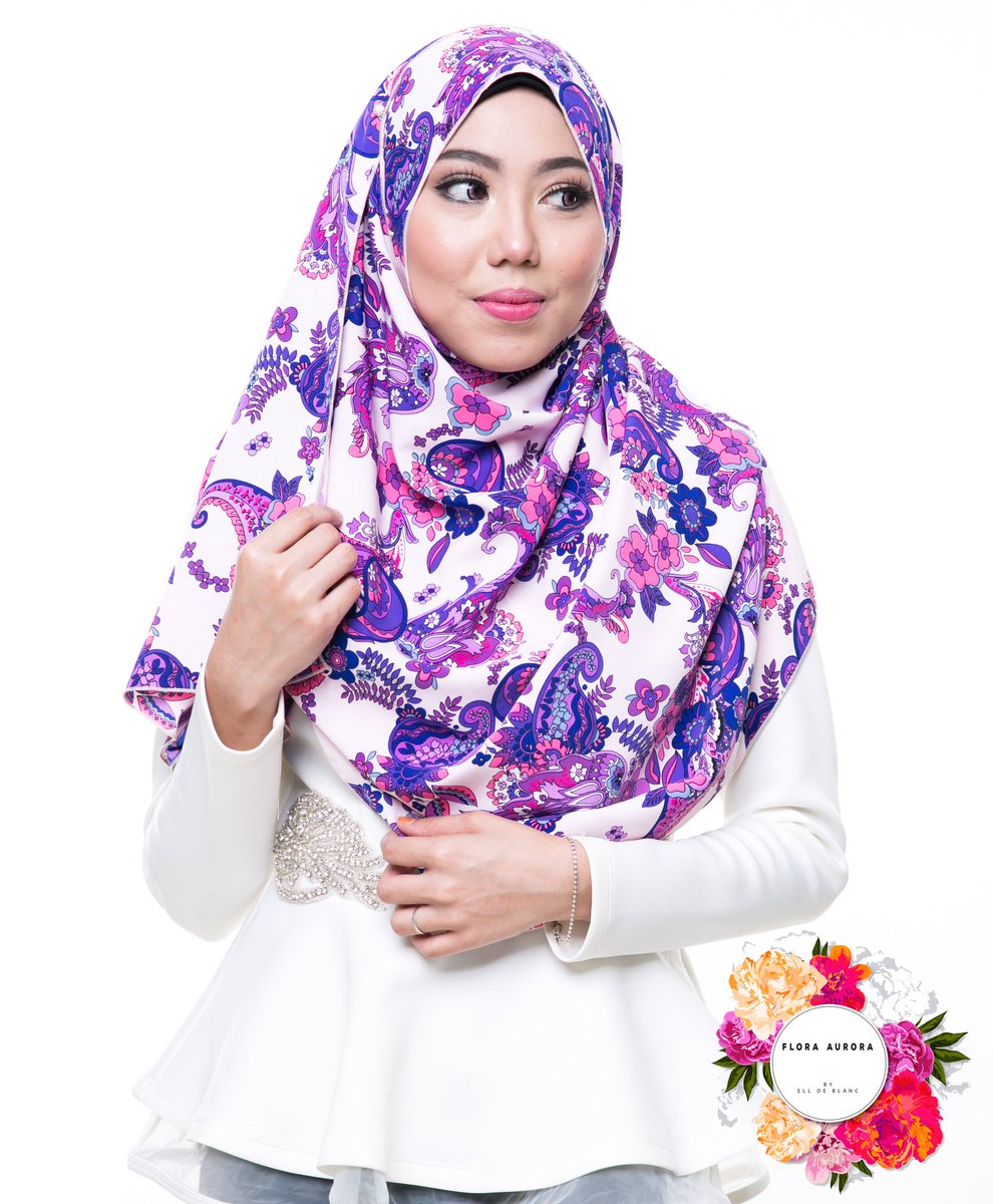 EllDeBlanc's tweet photo. Flora Aurora Printed Shawl. Check out our instagram @Elldeblanc for more info 😻 https://t.co/4olG1mDeky