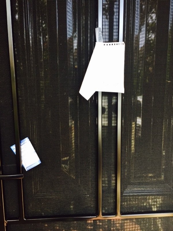 matty_tisko's tweet photo. @auspost Note on parcel: "if no one home please leave at door". Not on door: as above. Whyyyyyy??? #AusPostFail https://t.co/DT16bNq5AQ