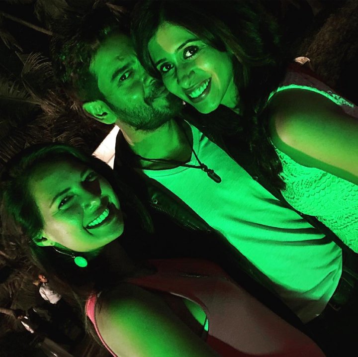 Embedded image permalink