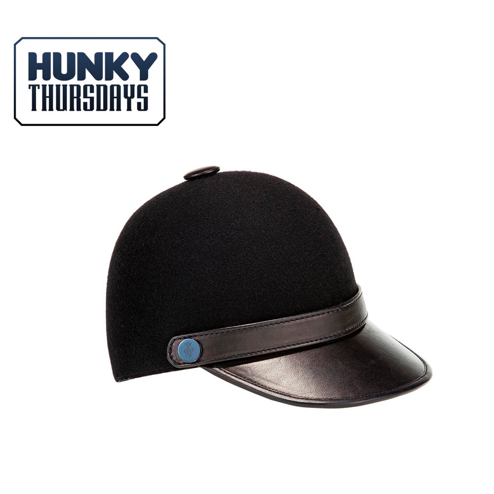 HELLOmagIndia's tweet image. This trendsetting @EmilioPucci cap is sure to get you noticed.
#hunkythursdays #onlyformen #hellomen #helloindia