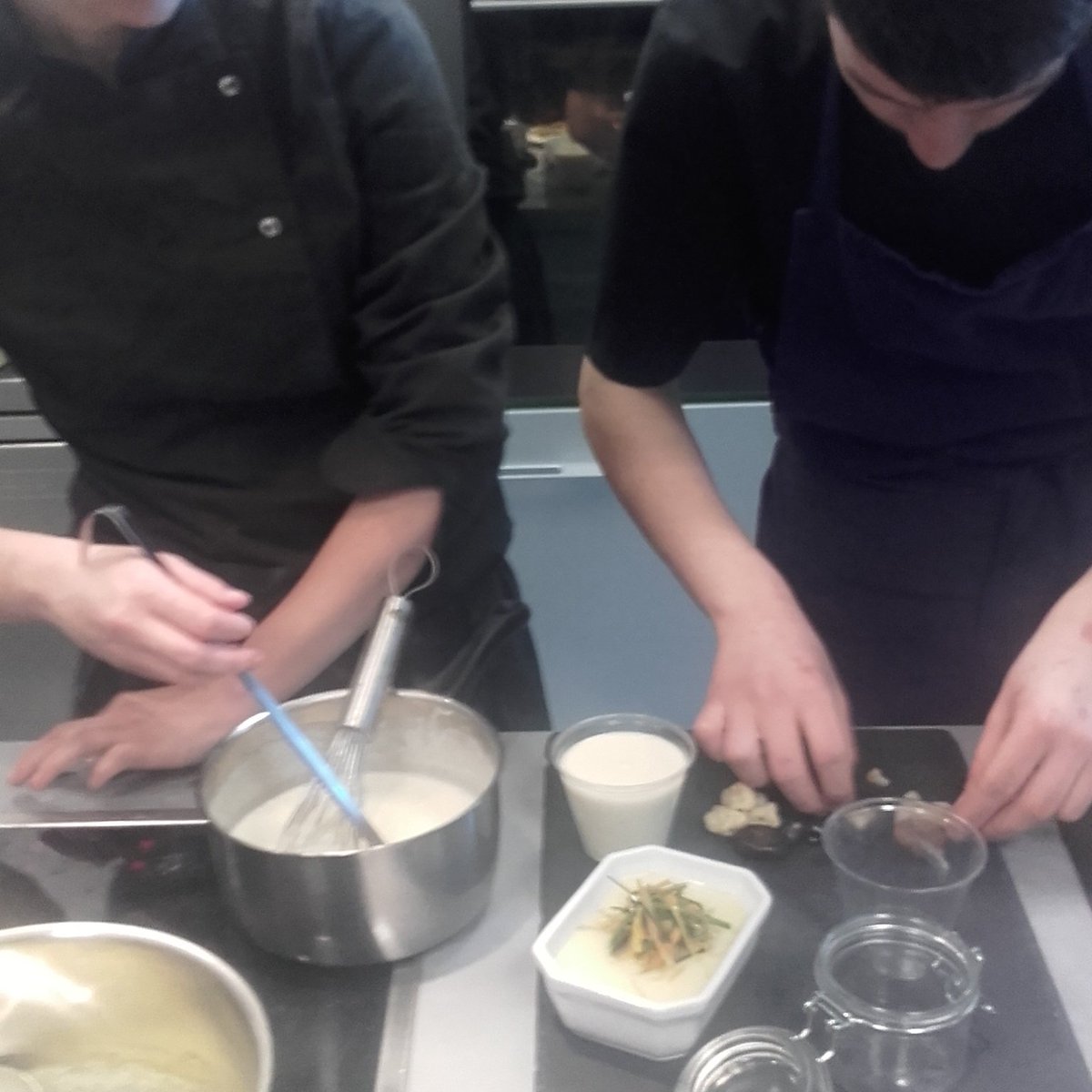 CAFA_formations's tweet photo. #cuisine #cafaformations #bordeaux #patisserie #artculinaire #merveille #potage https://t.co/cq3roJDxgO
