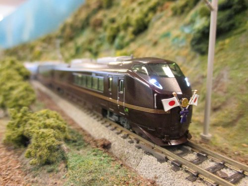 特製品ご案内】大阪店では車内の壁面や座席などを再現した特製品 E655