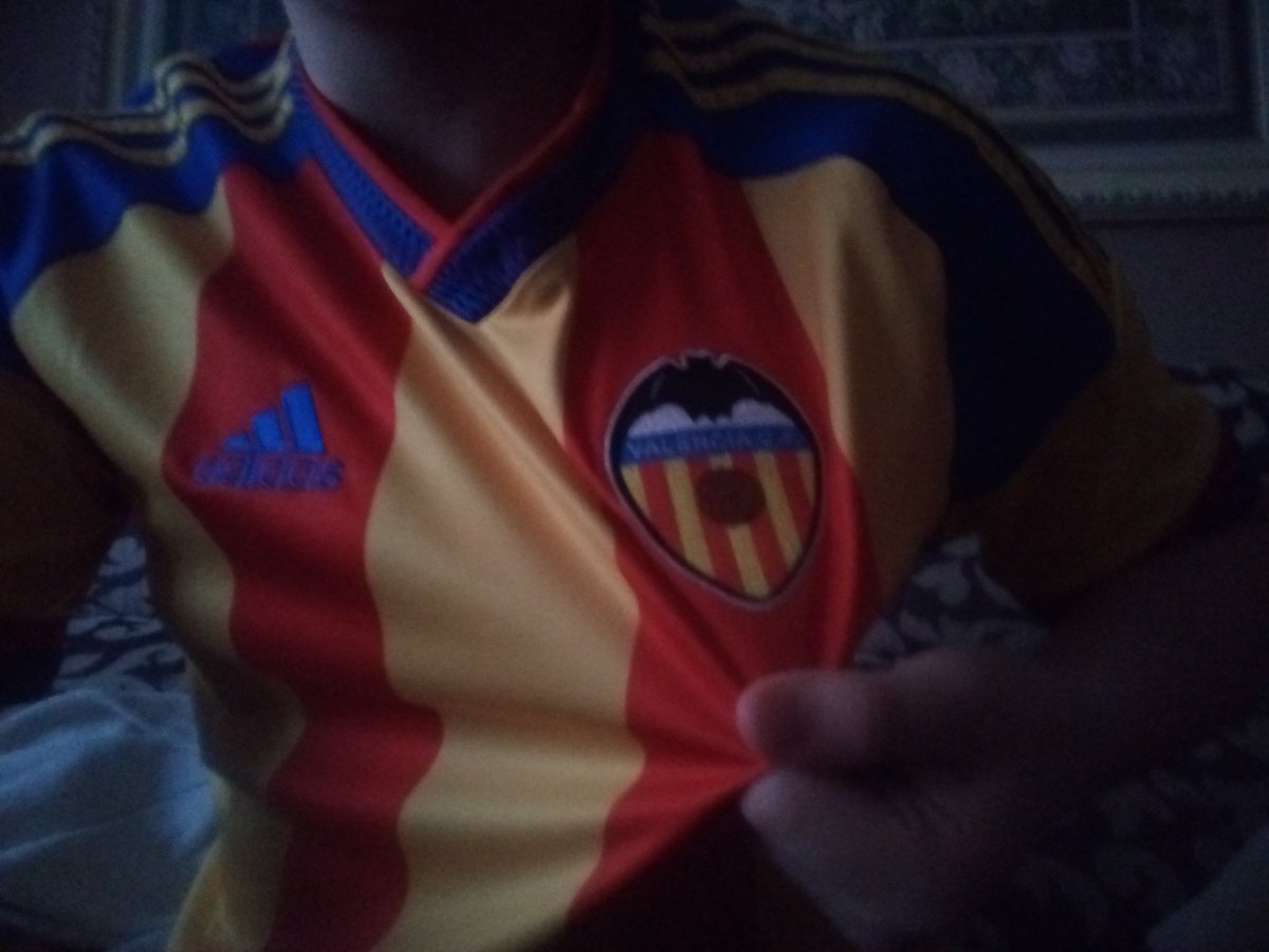 RaulVCF___'s tweet photo. A clase con el equipo de mi vida. AMUNT!!! https://t.co/5TYqaeXLBW