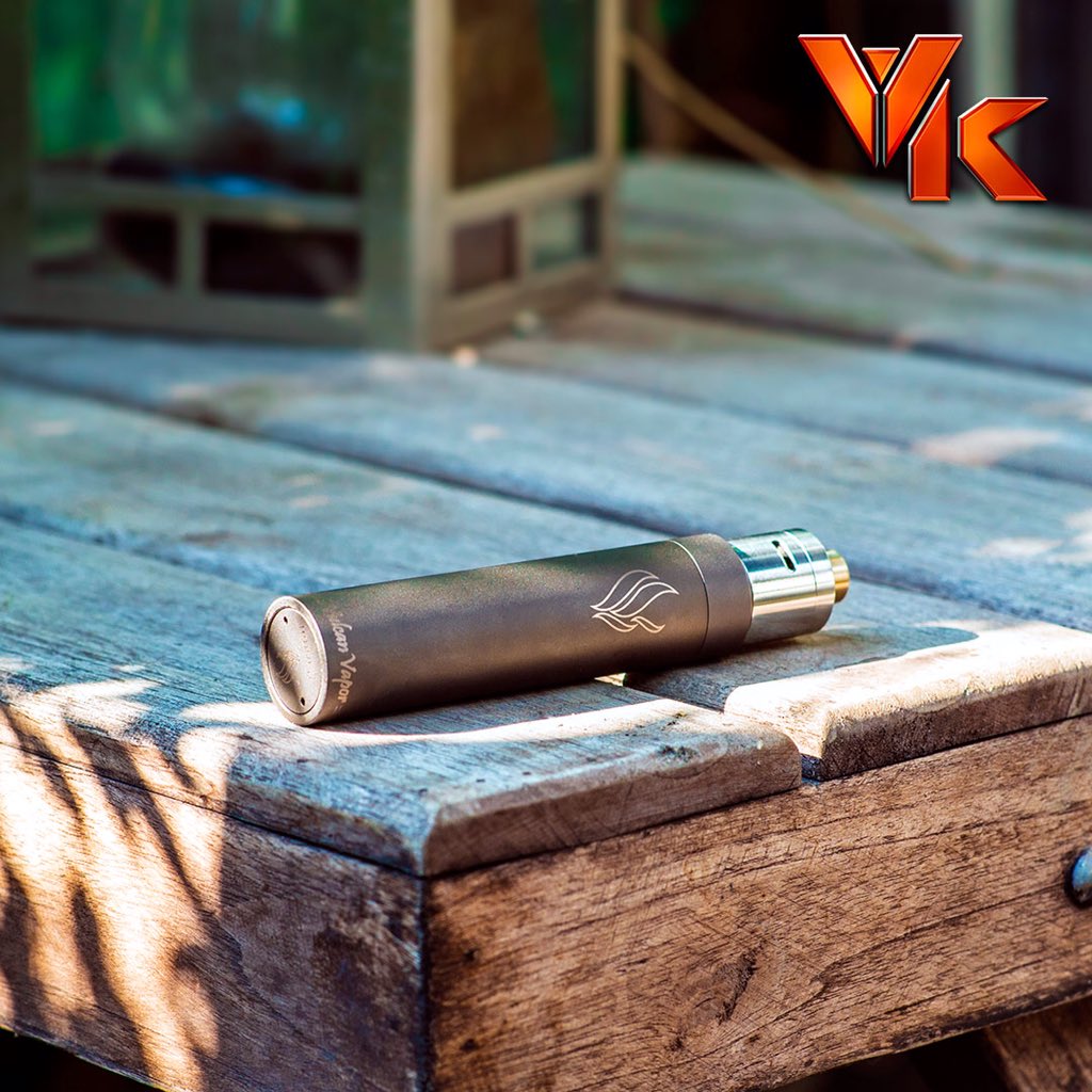 Vaping_Kitty's tweet photo. Caelum mech from https://t.co/JdUulkMQSQ 👍 #vape #vapeon #vapefam #vapelife #vapelyfe #subohm #ecig #vaper #vapeporn https://t.co/gf2qmxHc6V