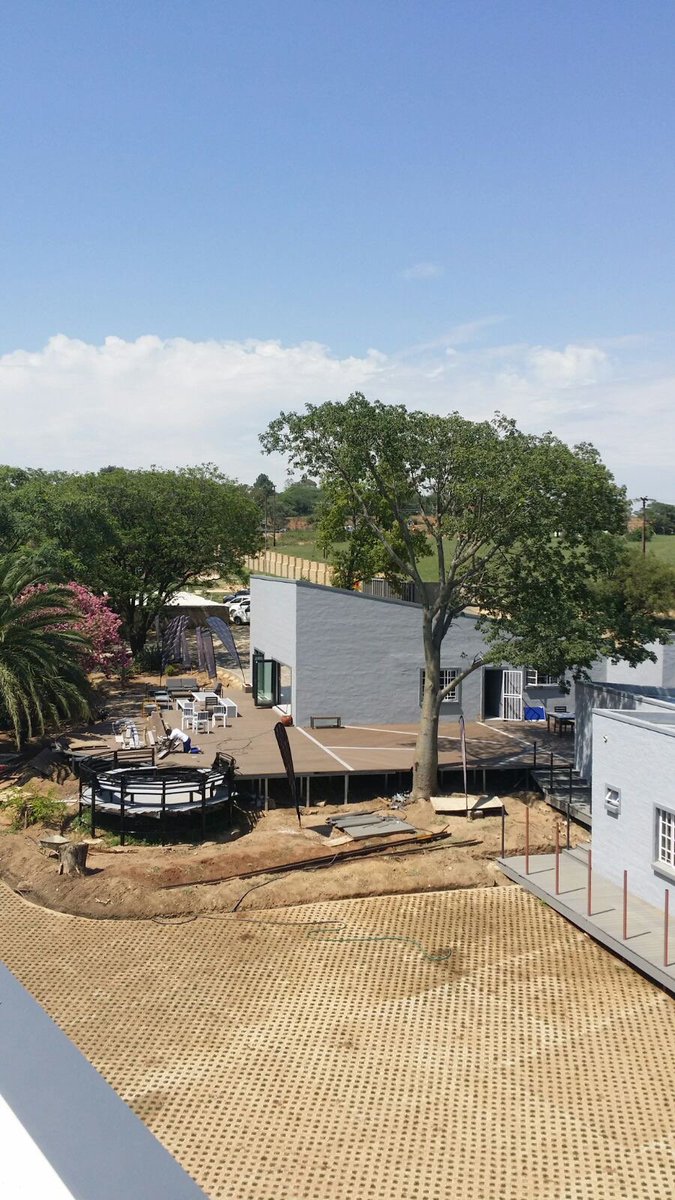 EvaLastGlobal's tweet photo. There's always something under construction at Eva-Last® HQ! #greenbuilding #compositedecking #evatech https://t.co/n6Y2Ie6jIF