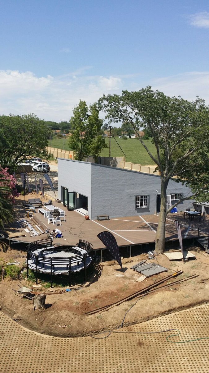 EvaLastGlobal's tweet photo. There's always something under construction at Eva-Last® HQ! #greenbuilding #compositedecking #evatech https://t.co/n6Y2Ie6jIF