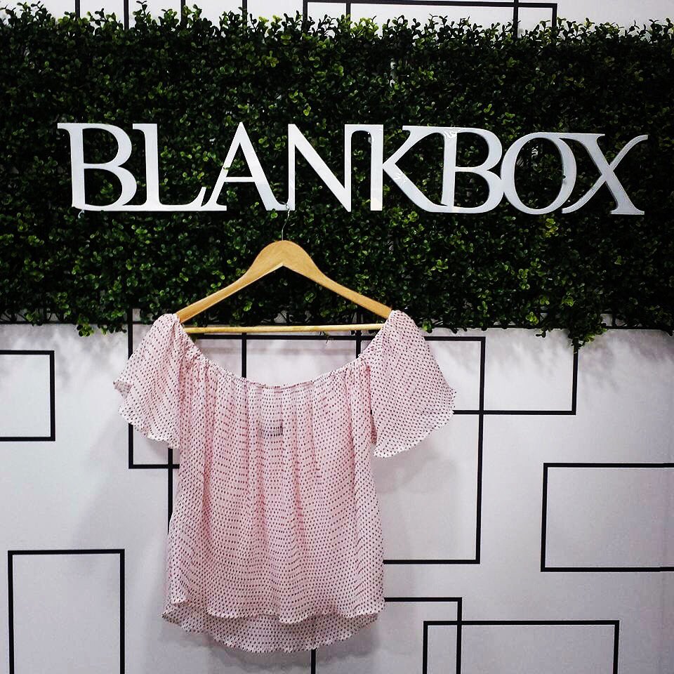 blankboxcol's tweet photo. Romance a flor de piel! Tonos y materiales leves para lograr un gran impacto! 💗Descuentos hasta del -40% 💗🔝 https://t.co/OsfT3A1NSA