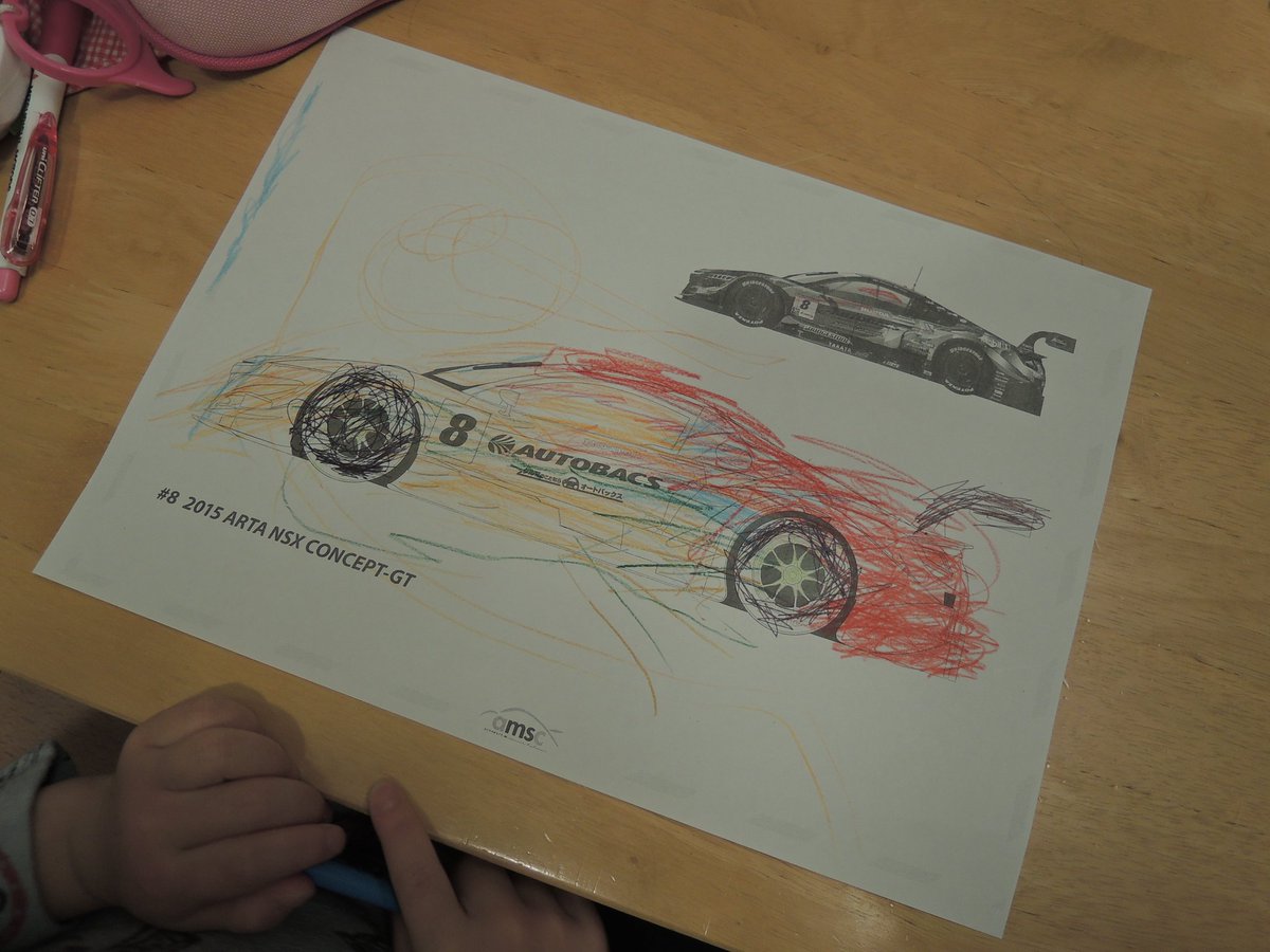 やしゅう 8y 5y 2y6m 10m 塗り絵のレベルは普通の3歳児 3歳児 育児 Supergt T Co Z84jhemqly