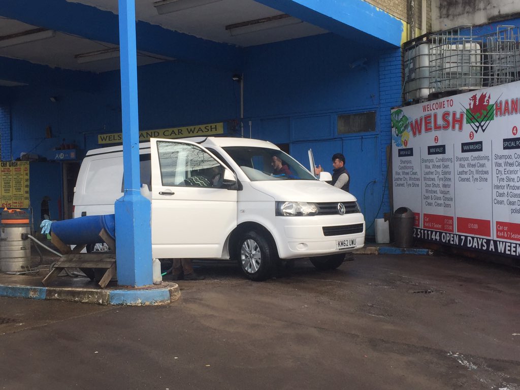 tafficampers's tweet photo. Quick shower before he goes in for his stickers this afternoon. Feels like we're getting there now! 🚐🛁#squeakyclean https://t.co/l4dZmszpW9