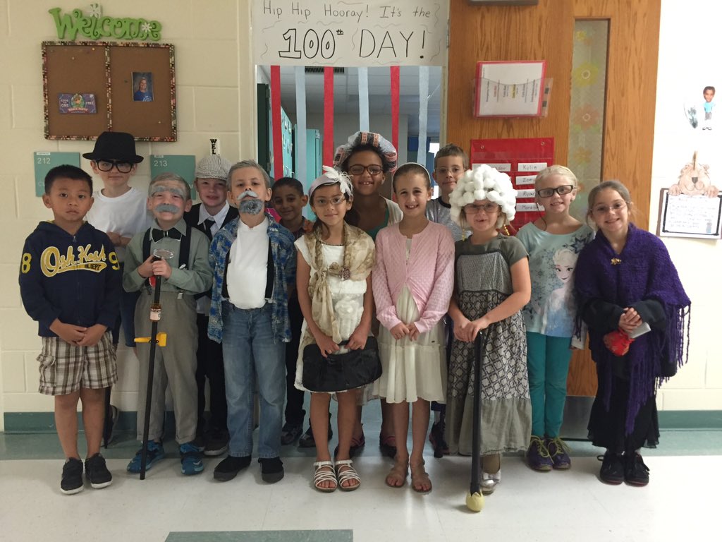 welts522's tweet photo. Hip hip hooray! It's the 100th day!! #100days https://t.co/9IDswbQHPw