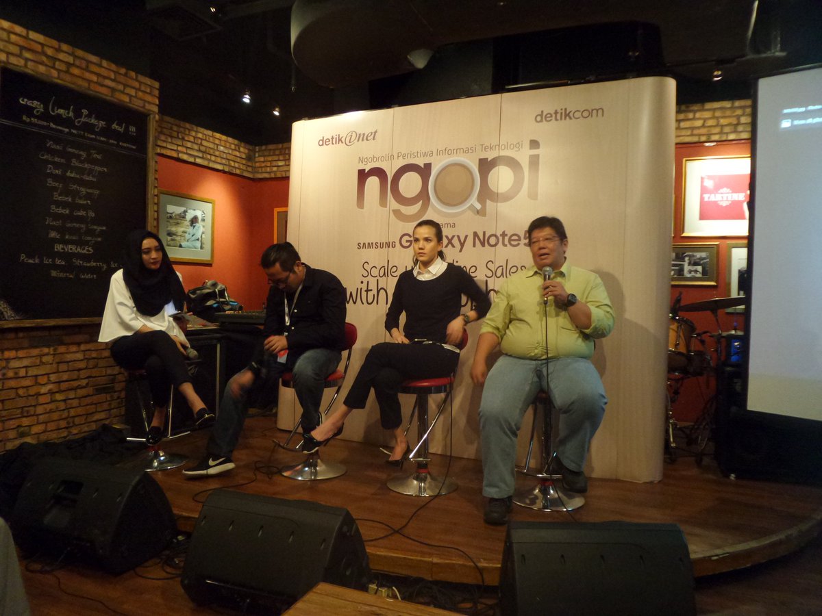detikinet's tweet photo. Kesimpulan #NGOPInet #StartWithANote hari ini, dengan smartphone terbaik, anda juga bs meningkatkan penjualan online https://t.co/TxqfsUpeHn