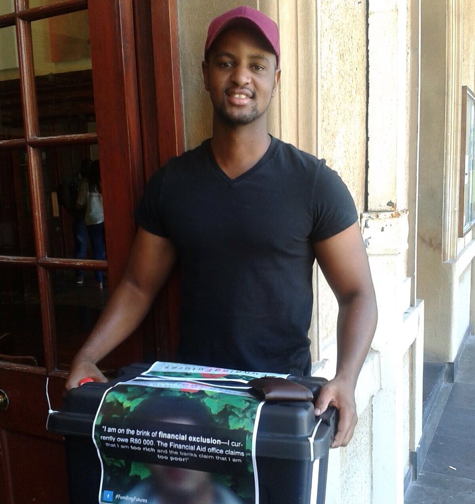 UCT_SRC's tweet image. Student donating to #FundingFutures - look out for the donation boxes around campus