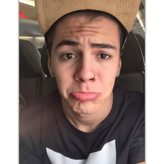 mutiraobiel's tweet photo. vou postar vinte fotos, se cada uma tiver vinte rts serão quatrocentos votos (quatorze)  #VoteBiel #KCA https://t.co/7J4b5GYz55