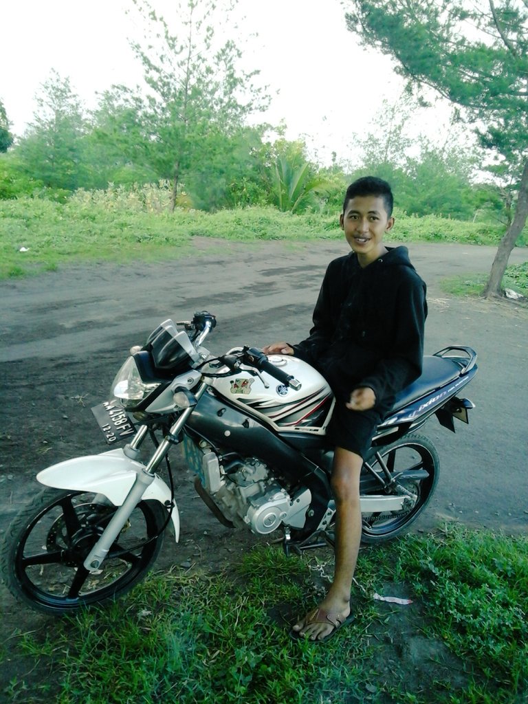 rizalogutt tweet picture