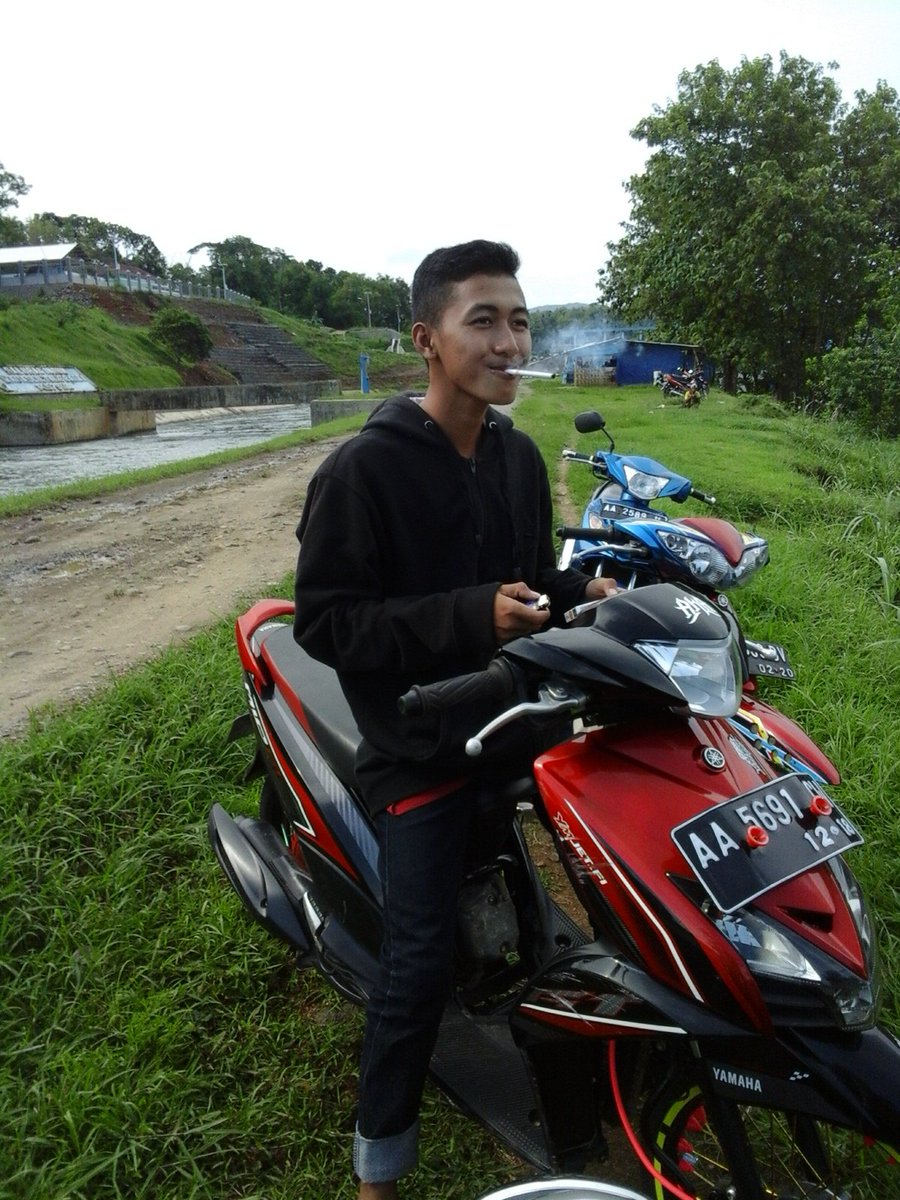 rizalogutt tweet picture