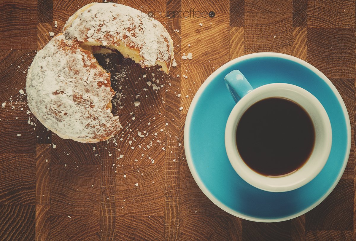 popcoffeeblog's tweet photo. #TłustyCzwartek z kawą! Ta przyśpiesza trawienie więc kalorie nie zdążą się wchłonąć! @CoffeeDeskPl @coffeedilemma https://t.co/2pM8duyzqS